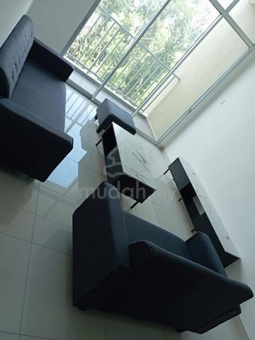 Seri Molek Perdana 1