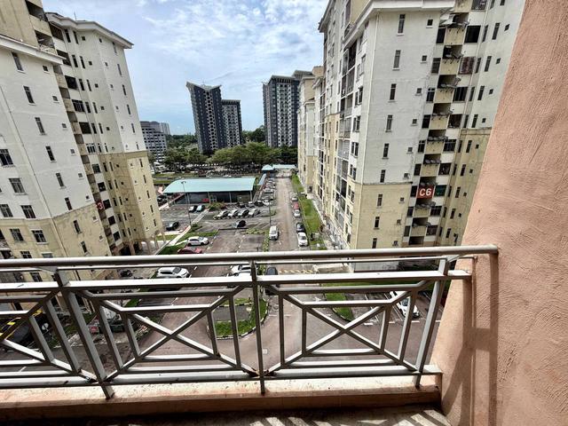Larkin Idaman Apartment 1