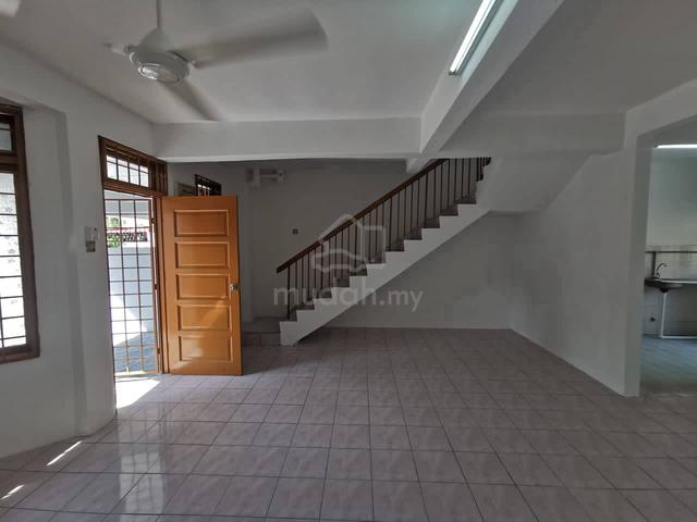 Port Klang Bandar Armada Putra 3 Beds 3 Baths 2 Storey Terrace House 2