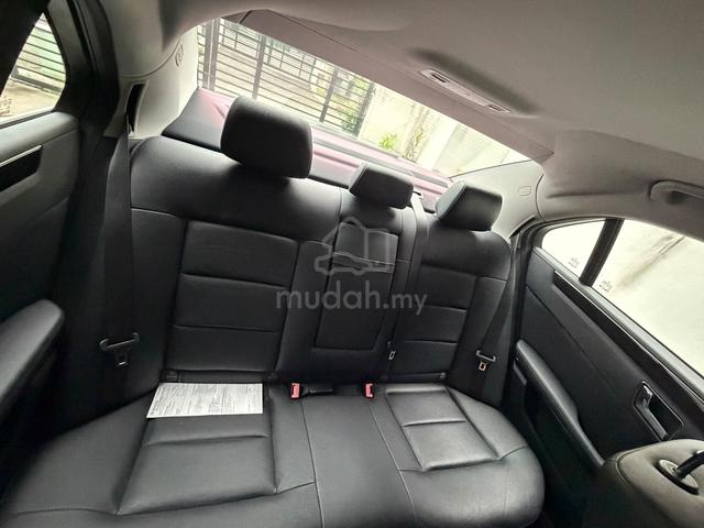 2010 Mercedes Benz E-CLASS 1.8 200 CGI BLUEEFCY - 3