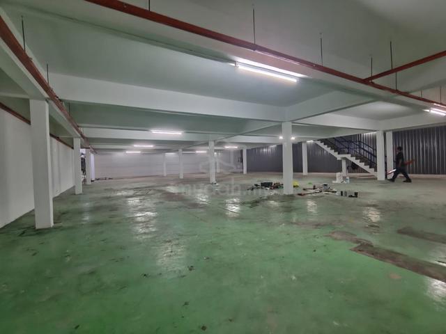 [FOR RENT]  2 Storey Semi-Detached Factory Warehouse. Kawasan Perindus 1