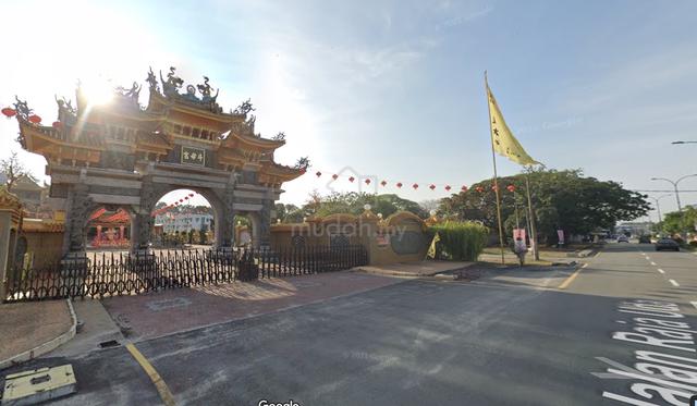 Raja Uda 3 Storey ShopLot Corner - Facing main road 1