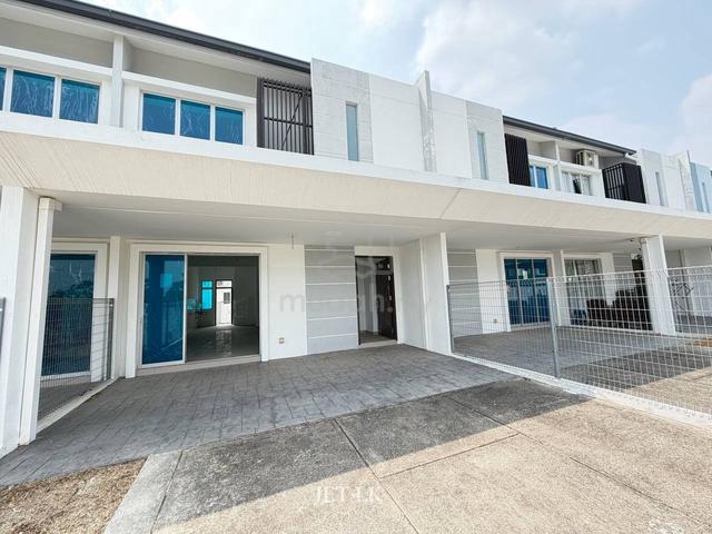 No Stay Before Brand New Aralia Kota Bayuemas Klang 2 Sty House 1