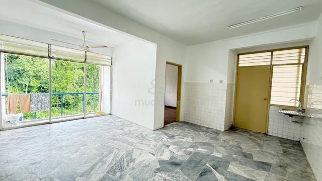 Melor Apartment , Jalan Inai Bukit Beruntung 1