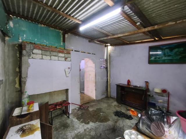 Jalan Ciku 20, Taman Kota Masai, 2 storey lowcost, full loan. 1