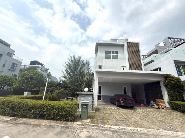 For Rent Lakefront Villa Cyberjaya 1