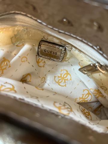 Carousel Image