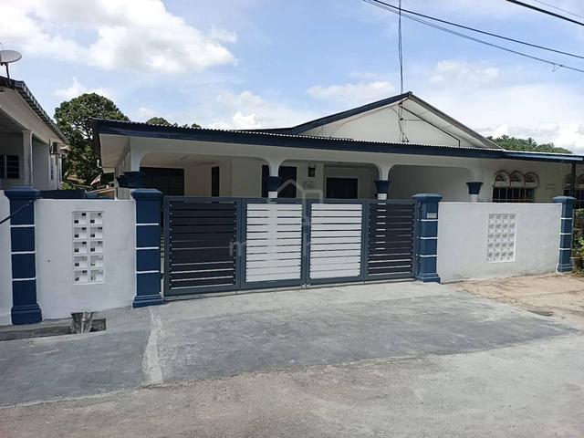 Refurbished single storey semi-detached taman desa permai kuala pilah 1