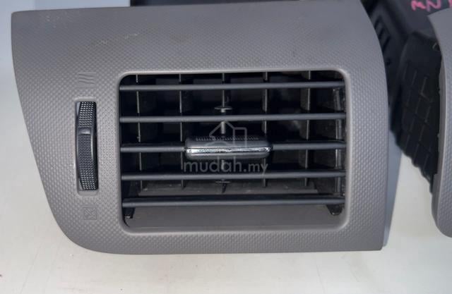 Toyota Alphard ANH10 Front Aircond Vent 02-08Y - photo 3 of 5