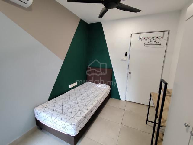 Balcony room for rent at DK Impian @ Shah Alam 1