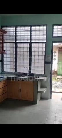 Rumah teres untuk dijual 50 langkah ke masjid.. 1
