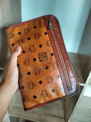 MCM clutch bag vintage - photo 3 of 3