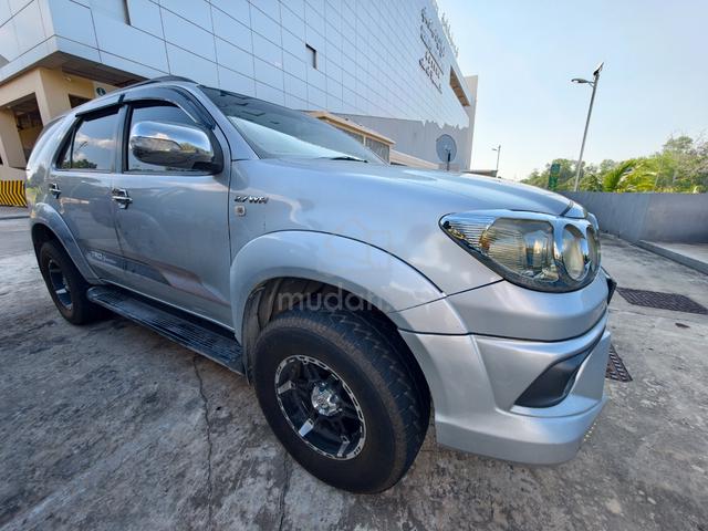 2011 Toyota FORTUNER 2.7 V TRD SPORTIVO FACELIFT - 2