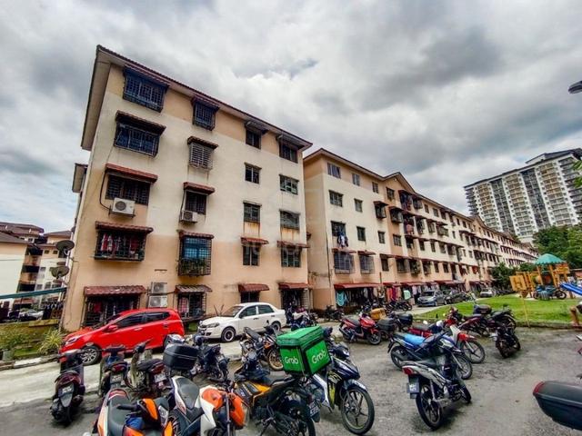 Idaman Apartment (Petaling Jaya) 1