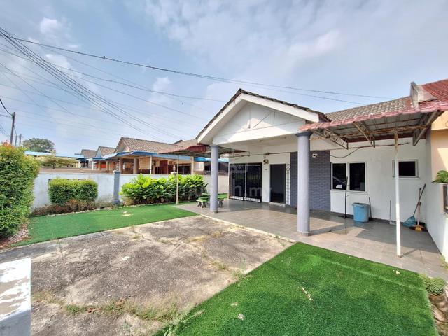 DEPAN SURAU 💥 Semi D Single Storey Pinang Gading Sikamat Seremban 1