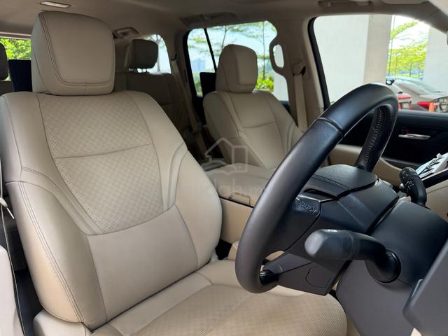 2023 Toyota LANDCRUISER 3.4 ZX BEST OFFER IN TOWN - 5