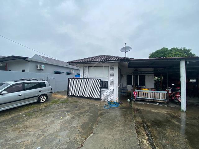 (Non Bumi) Corner Lot Bungalow Taman Nusa Perintis, Gelang Patah 1