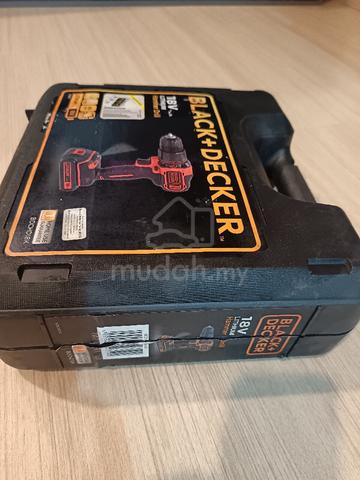 Black & Decker 18V Cordless Hammer Drill Set - Exc - photo 3 of 4