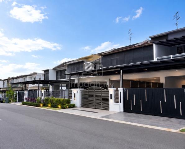 Furnished 22x75ft 4 beds Double Storey Terrace House Nusa Idaman 1