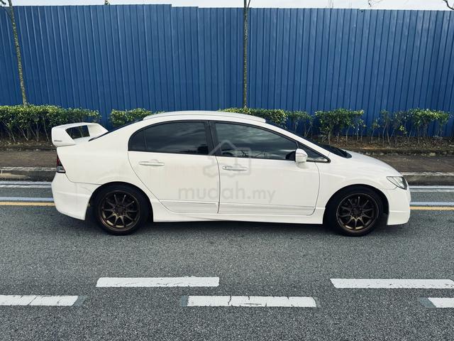 2011 Honda CIVIC 1.8 S-L iVTEC FACELIFT (A) - 4