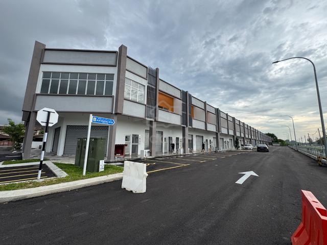 Taman Klang Utama Serai 168 | 2 Storey Brand New Shoplot For Rent 1