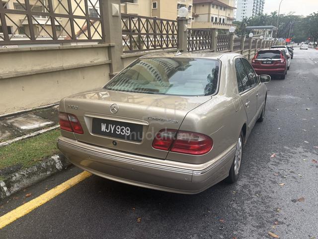 2001 Mercedes Benz E200 K (CKD) 2.0 (A) - 4