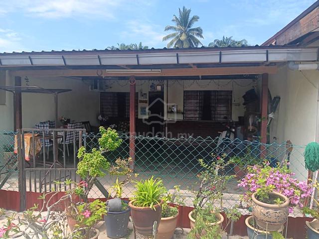 Rumah Awam 2
