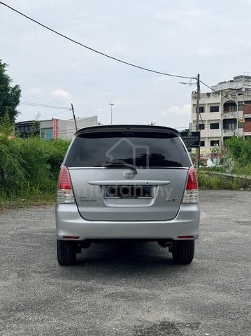 2009 Toyota INNOVA 2.0 E FACELIFT (A) - 5