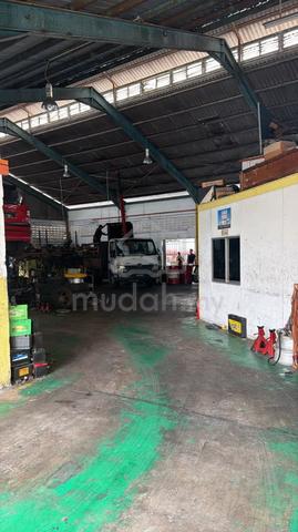 Subang Jaya Industrial Estate 1.5sty Corner Factory For Rent 1