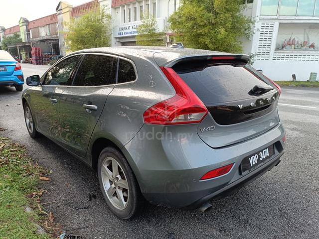2018 Volvo V40 2.0 T4 (A) - 4