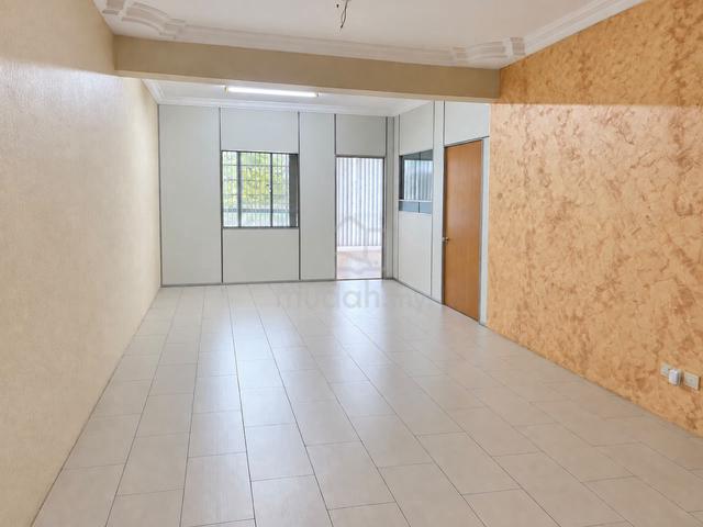 Setia Alam Shop 1st Floor Unit Facing Main Road For Rent 1