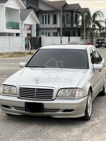 1995 Mercedes Benz 200 2.0 W123 (A) - 1