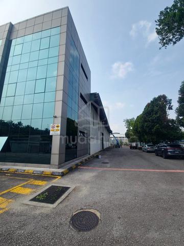 3 sty Warehouse with office move in condition in Glenmarie,  Shah Alam 1
