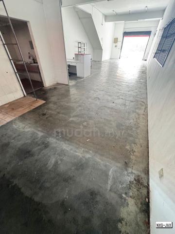 Facing Mainroad!! 22x75 Alam Budiman Ground Floor Shoplot Shah Alam 1
