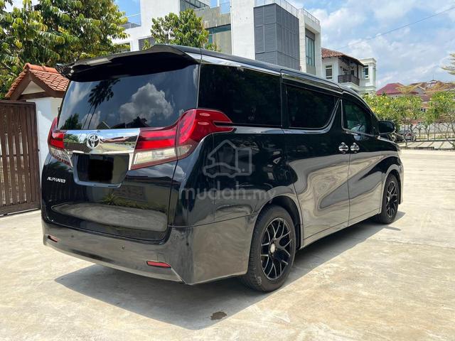 2016 Toyota ALPHARD 2.5 X 8 Seat/ Full Loan/ 3yWty - 3