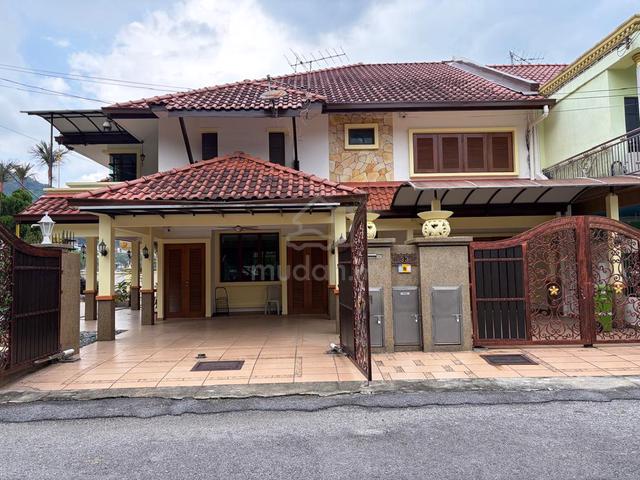 Double Storey Corner Fully Renovated House To Let 1