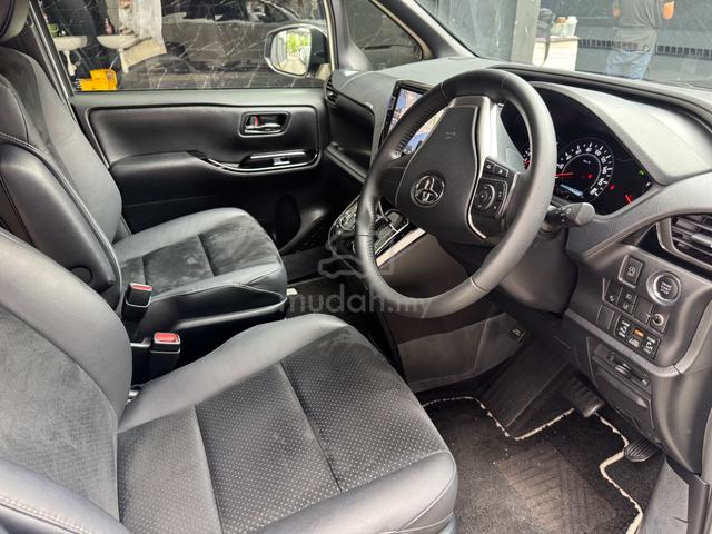 TOYOTA VOXY ZS3 2.0(a)UNREG 2021 - 5