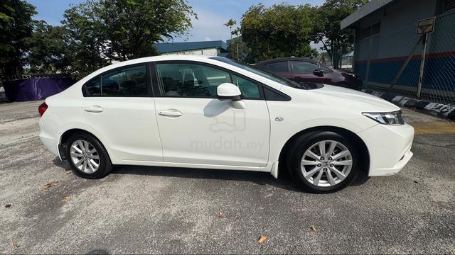 2013 Honda CIVIC 1.8 S (A) - 4