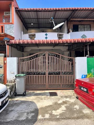 Johor Johor Bahru Partially Furnished 2-Storey Terraced House For Rent 1
