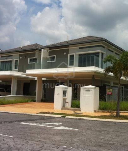 2 Storey Semi D Bangi Lakehill Villas Puncak Bangi Golf Seksyen 6 8 9 1