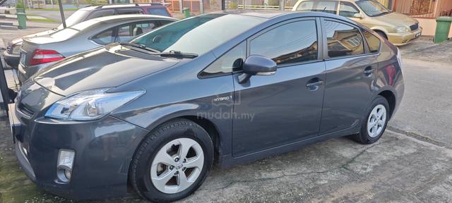 2011 Toyota PRIUS 1.8 (HYBRID) (A) - 3