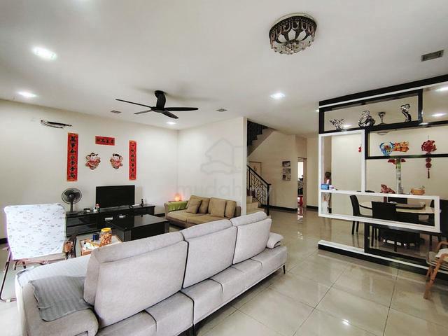 Kempas Utama 2 Storey 24x70 Renovated Furnished Unblock View G&G 1