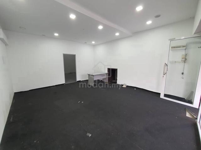 Bandar Puteri Puchong, Ground flr Shop 22x75, Puchong 1