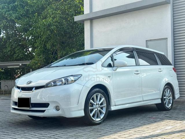 2009/2013 Toyota WISH 2.0 Z FACELIFT CAPTAIN SEAT - 2
