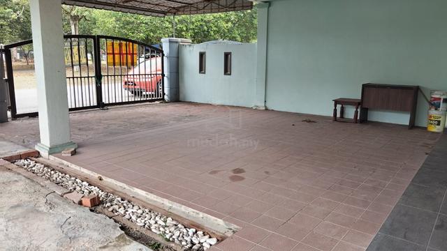 Corner Lot Dua Tingkat di Taman Mutiara Rini Johor Bahru, Johor 1