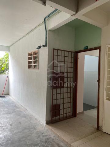 Sri Dahlia Apartment 1