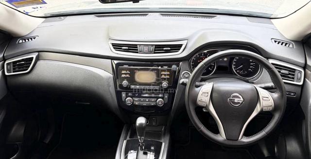 Nissan X-TRAIL T32 2.0(A)PREMIUM*7SEAT*MERDEKA - 3
