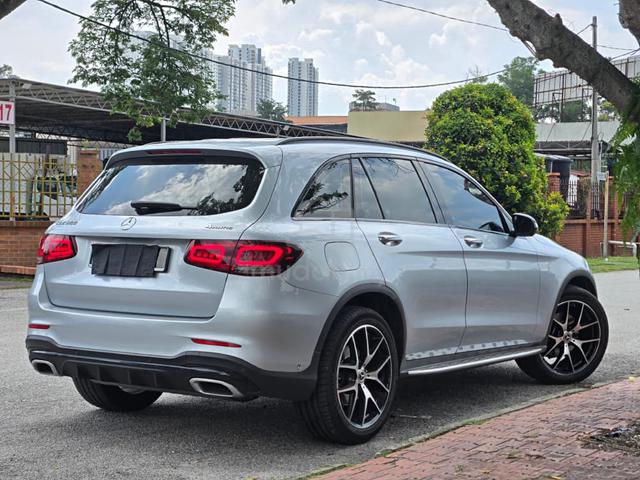 22✨Mercedes Benz GLC300 2.0 4MATIC AMG LINE F.S.R - 2