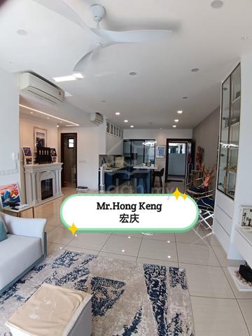 Queens Residences Q1 @ Queens Waterfront 1