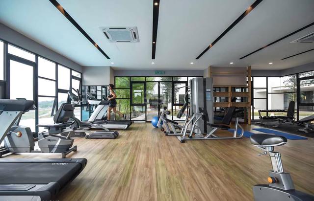 Master Room @ Sunway Gandaria – Female Only, Private Bathroom 4